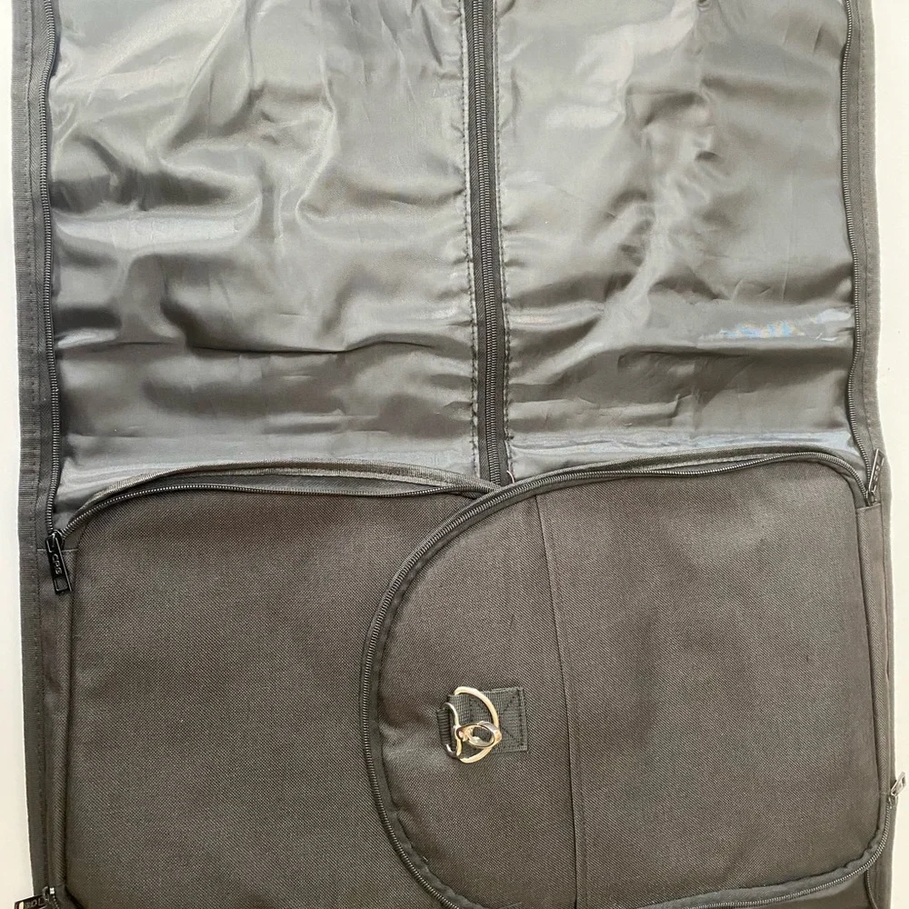 CRG Prestige Travel Garment Bag / Duffel Bag - NWT - Black Canvass Feel